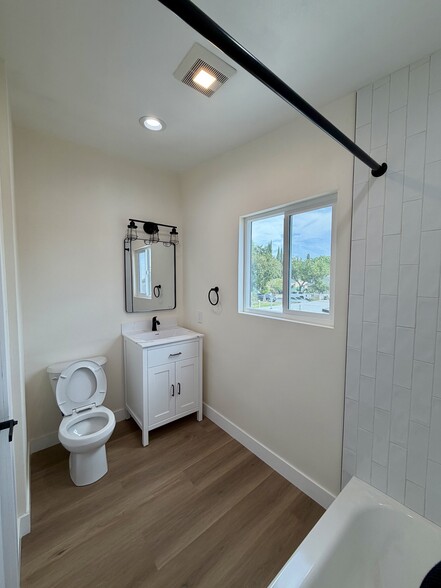 Building Photo - 8965 San Juan Ave