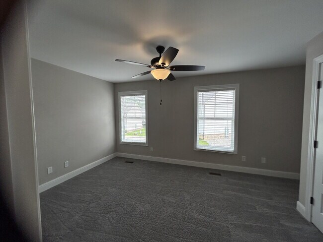 Building Photo - New Townhomes Near TTU!
