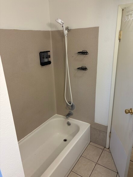 Building Photo - 2115 Carlson Rd