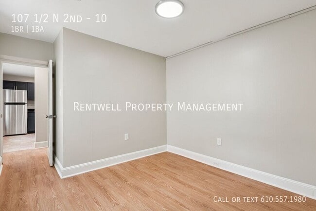 Building Photo - 107 1/2 N 2nd-10