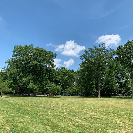 Building Photo - 280 S Boulevard