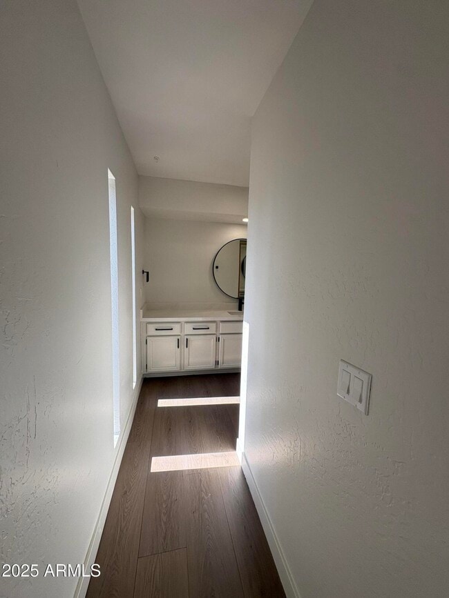 Building Photo - 4004 W Wescott Dr