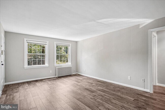 Building Photo - 5102 Columbia Pike