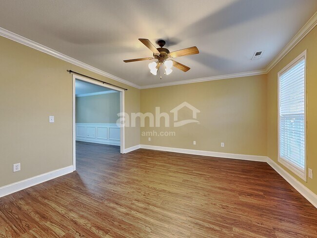 Building Photo - 6317 Stillglen Ln