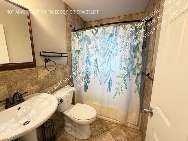 Building Photo - 2664 Tyler-