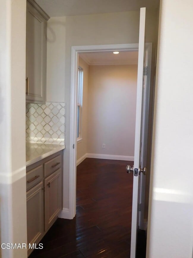 Building Photo - 20800 Sardinia Way
