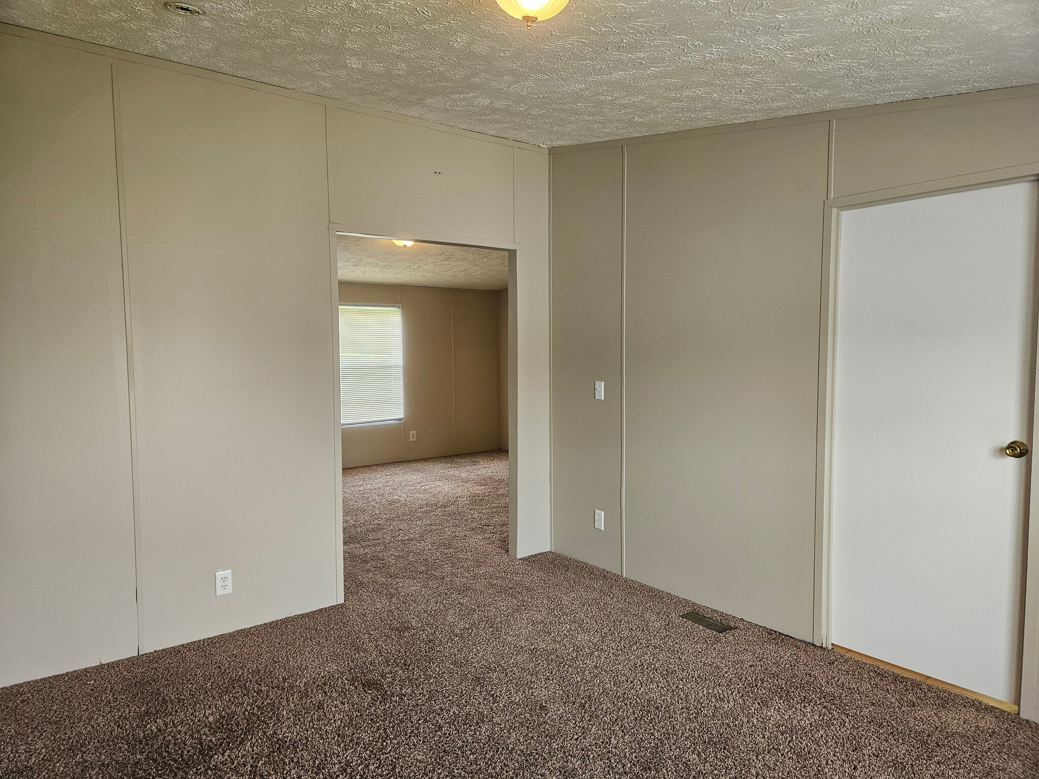 Building Photo - 159 Lynnwood Cir