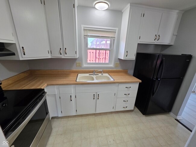 Building Photo - 4929 Mt Vernon Dr