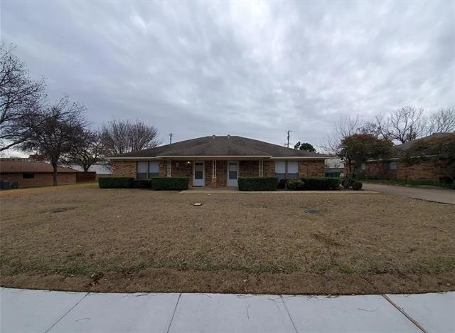 Primary Photo - 110 N W Pk Dr