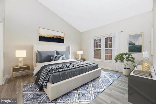 Building Photo - 910 McLendon Dr