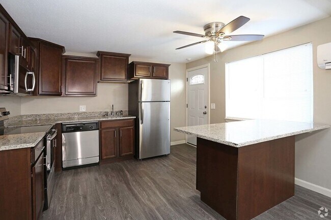 Building Photo - Oakwood Terrace