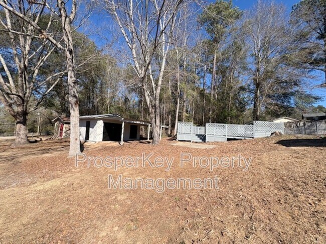 Building Photo - 2408 Midway Dr