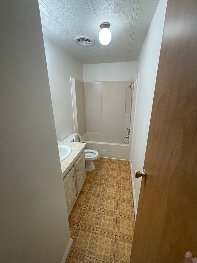 Building Photo - 488 Mountain Shadows Rd