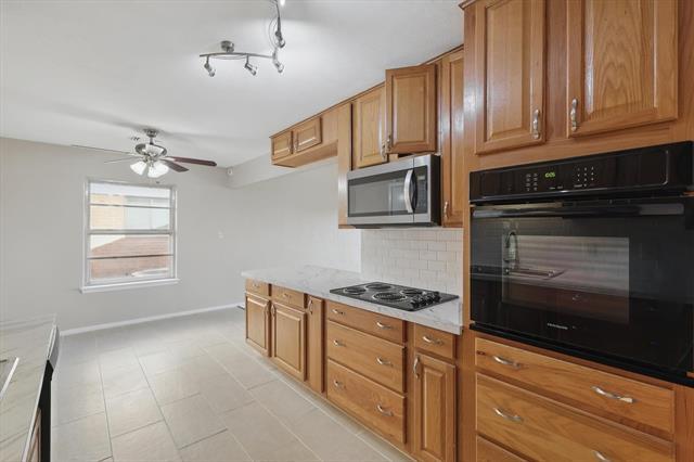 Building Photo - 2925 Portales Dr