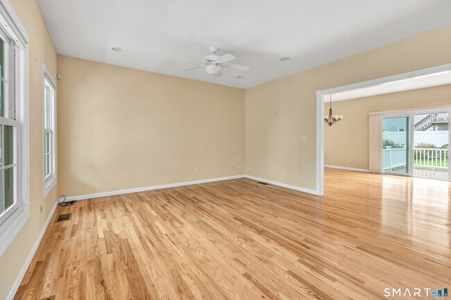 Building Photo - 36 Pawtucket Ave