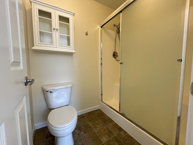 Building Photo - Elegant 5-Bedroom + Bonus Room Home with Modern Upgrades and Serene Outdoor Space