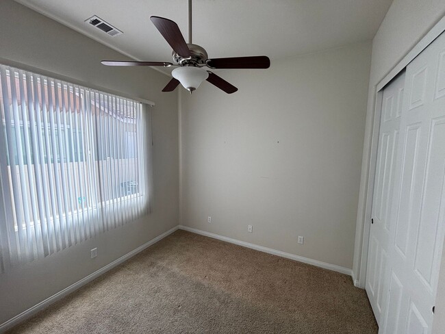 Building Photo - Del Web Rental 2 Bedroom