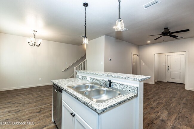 Building Photo - 2527 138th St