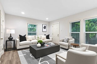 Building Photo - 425 E Sears St