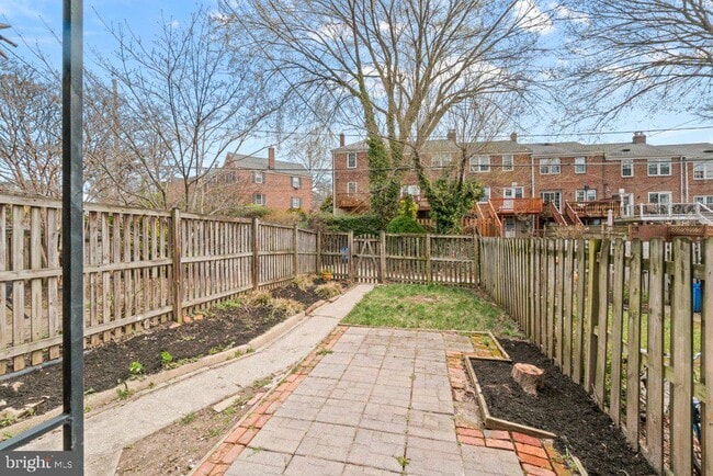 Building Photo - 131 Stanmore Rd