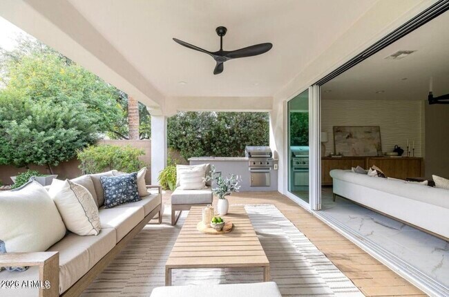 Building Photo - 2931 Madison Vistas Dr