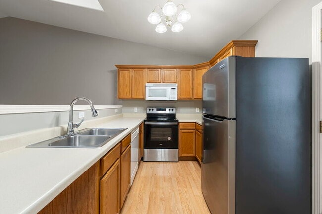 Building Photo - 1493 Stonefield Dr