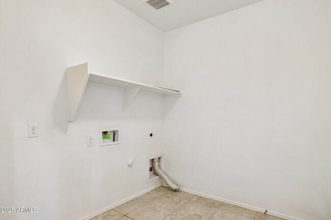 Building Photo - 23012 N 178th Ln