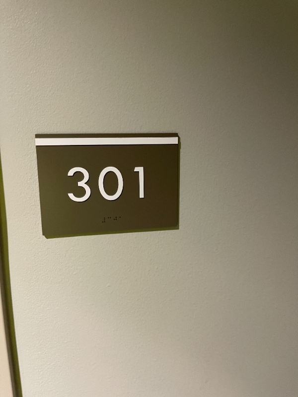 Building Photo - 1417 W9th St