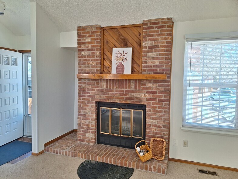 Building Photo - 8336 W 87th Dr