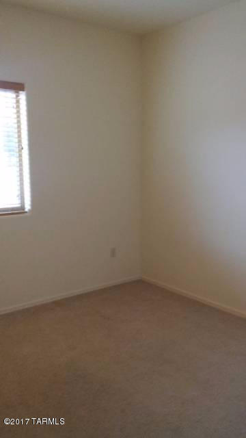 Building Photo - 5490 N Little River Ln
