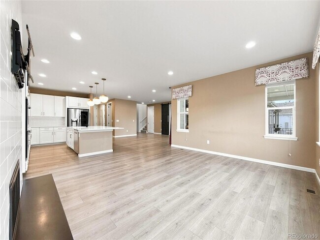 Building Photo - 9395 Antero St