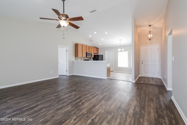 Building Photo - 2308 Bonnie Lakes Dr