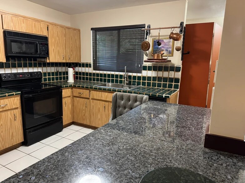 Open kitchen - 13169 SW 91st Ct