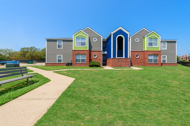 Building Photo - Country Park Apartment Homes