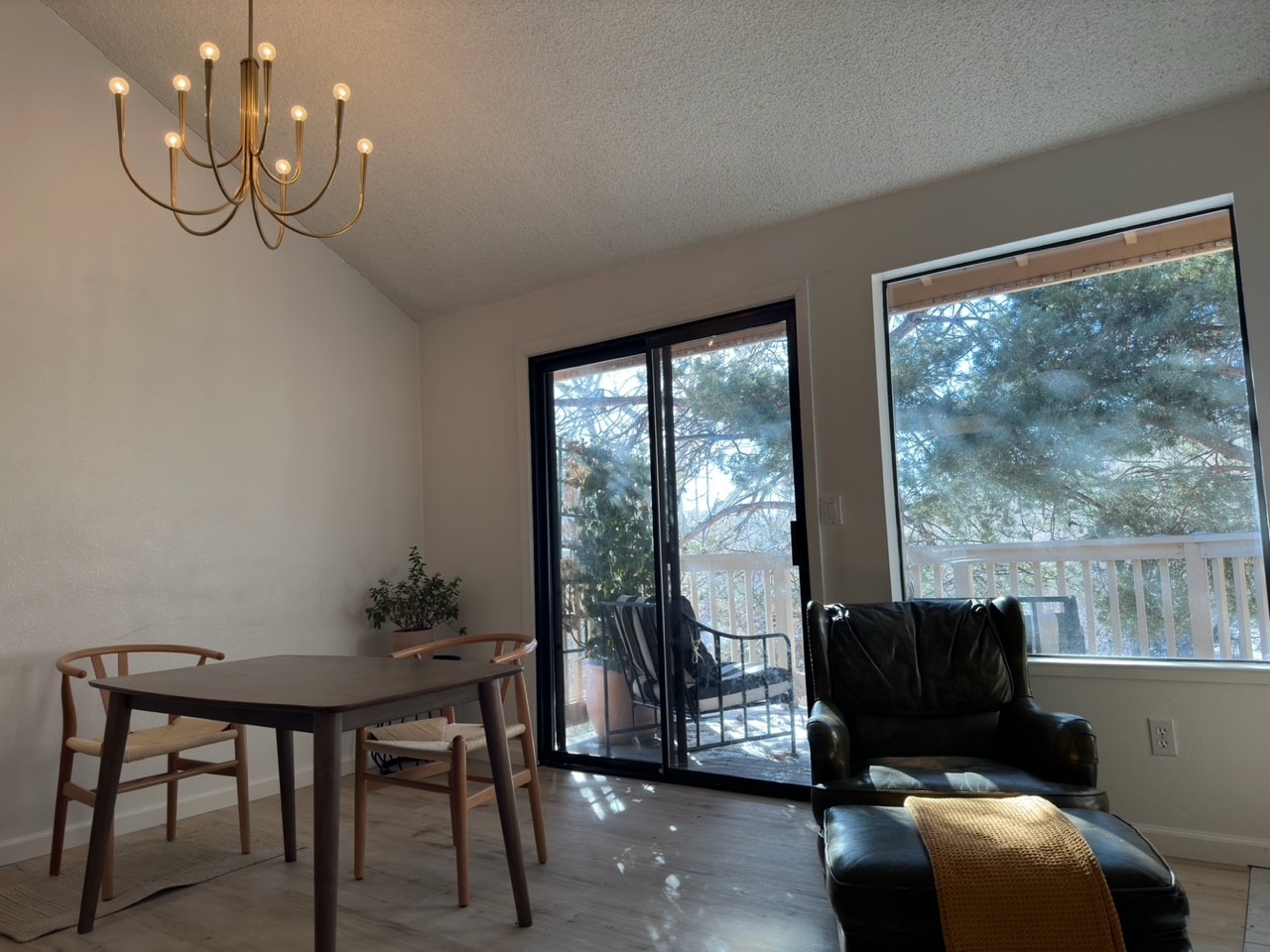 Building Photo - 2875 Idlewild Dr