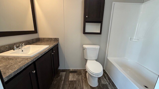 Building Photo - 16023 Villaire Ave