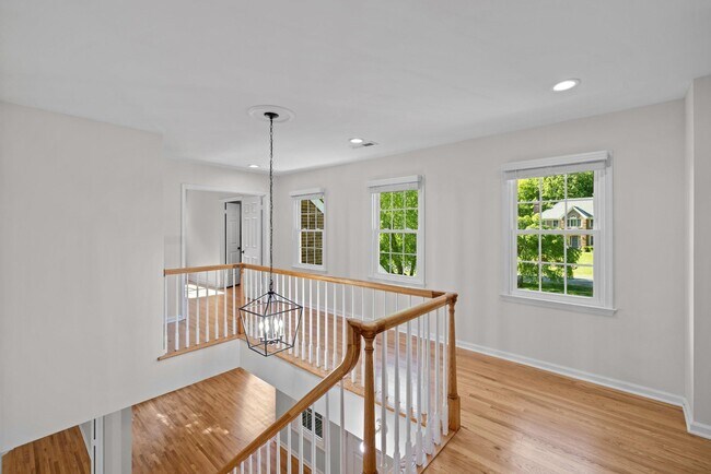 Building Photo - 6609 Heidi Ct