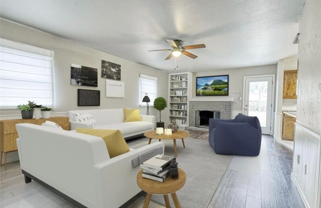 Spacious Living Room - 1620 S Berry Rd