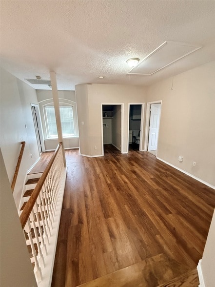 Building Photo - 770 Whitman Dr