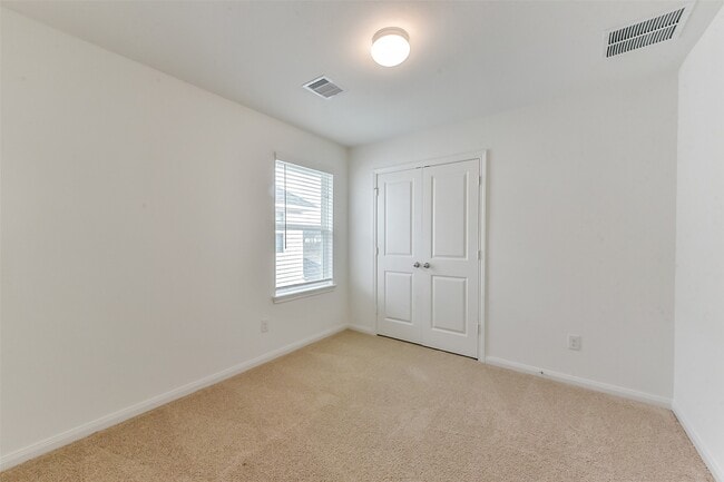 Building Photo - 3906 Sugardale St
