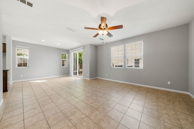 Building Photo - NICE TWO STORY TOWNHOME IN NATOMAS!