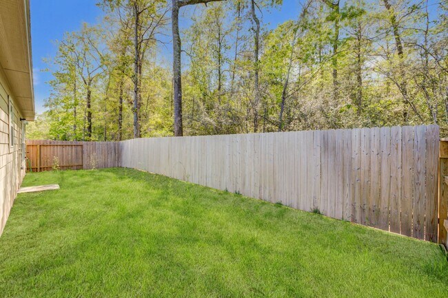 Building Photo - 4 bedroom home in Conroe!