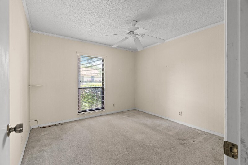 Building Photo - 3919 NW 72nd Dr