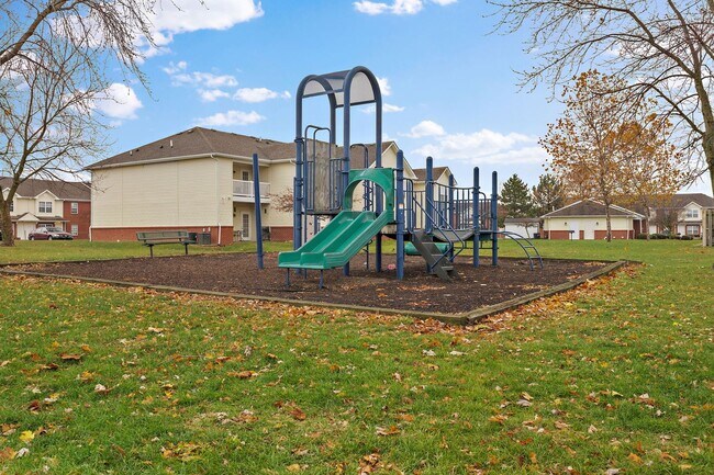 Building Photo - 1308 E Liberty Cir