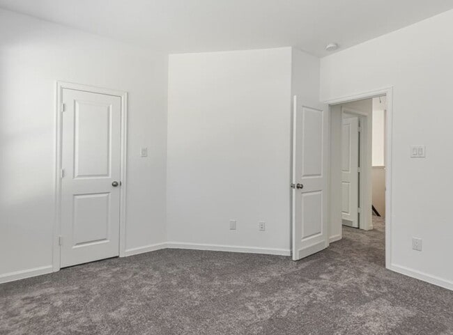 Building Photo - 530 Dry Fork Ln