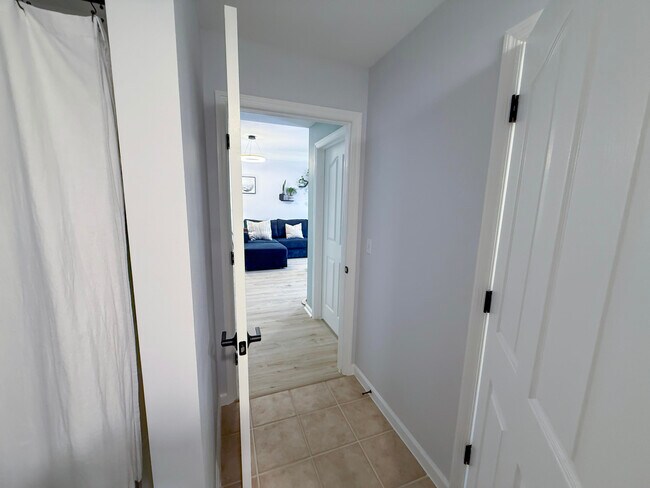 Building Photo - 275 Murcia Dr