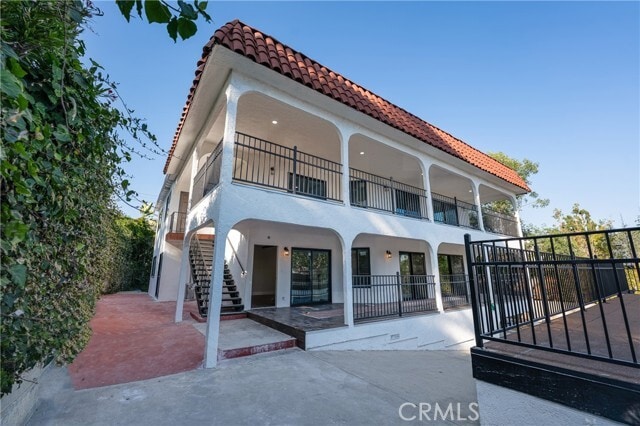 Building Photo - 1659 Elevado St