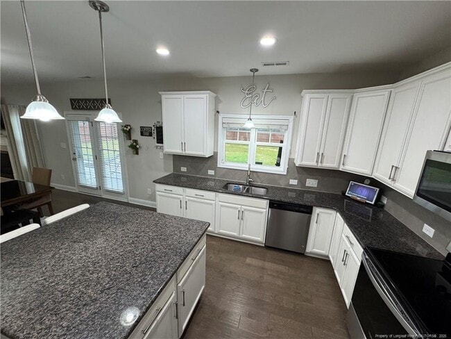 Building Photo - 3245 Hunting Lodge Rd