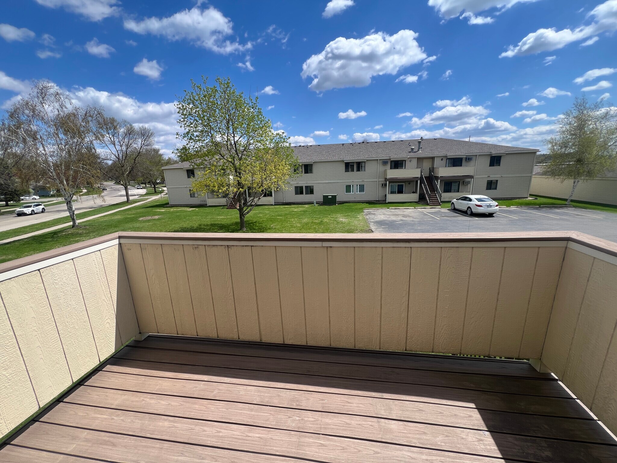 Building Photo - 2120 Valleyhigh Dr NW