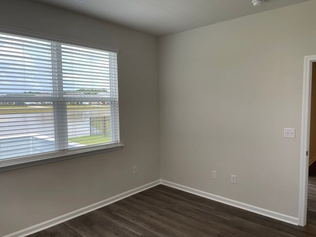 Building Photo - 3600 Whaley Wy